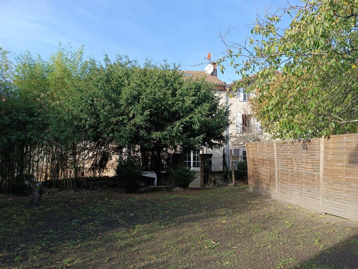 Cap Nature - T3 Et T4 En Perigord Vert - Ideal Pros Et Groupes Max 18P Champniers-et-Reilhac Exterior photo
